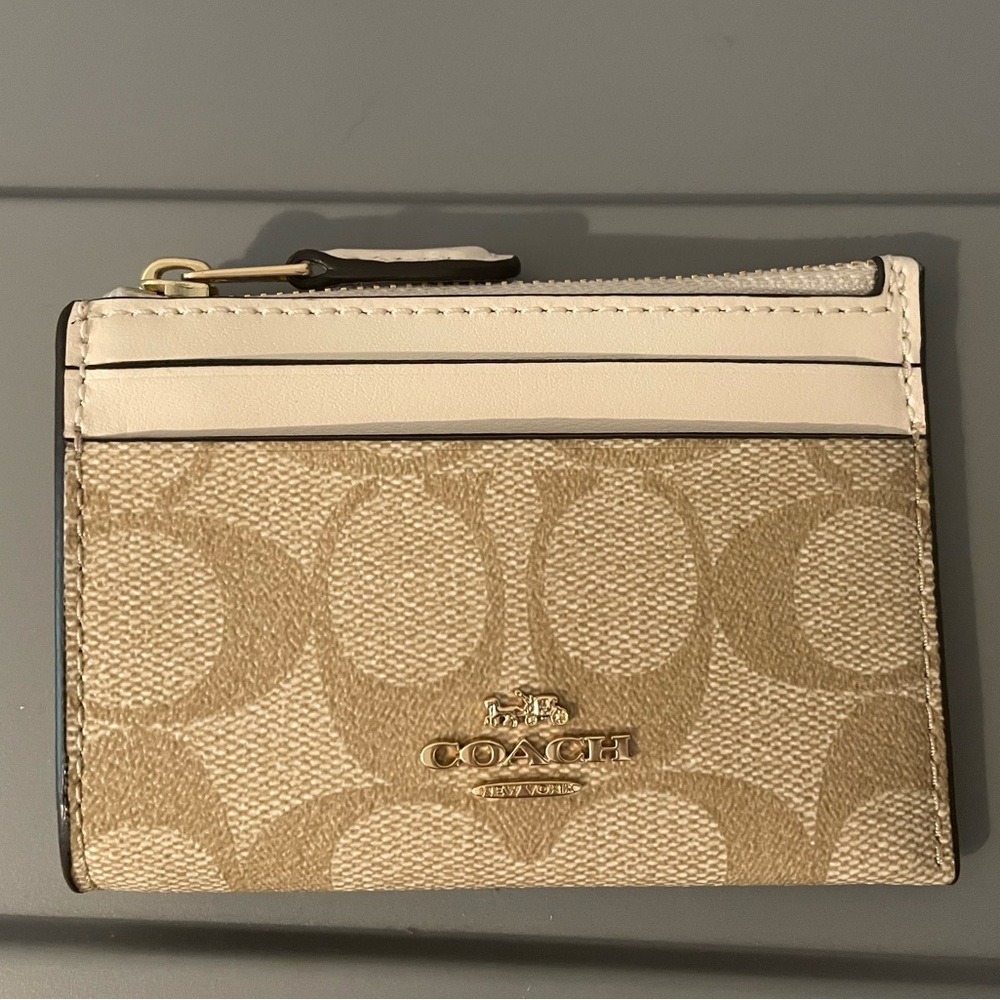 Coach signature card holder